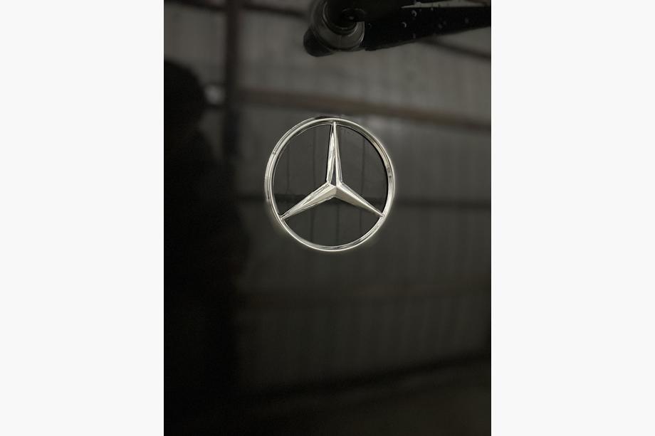 Mercedes Vito W638 1996-2003 гг. Задний эмблема (пластик) Image