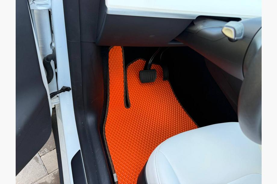 Tesla Model Y 2020- гг. Коврики EVA (2020-2024, Оранжевый) Image