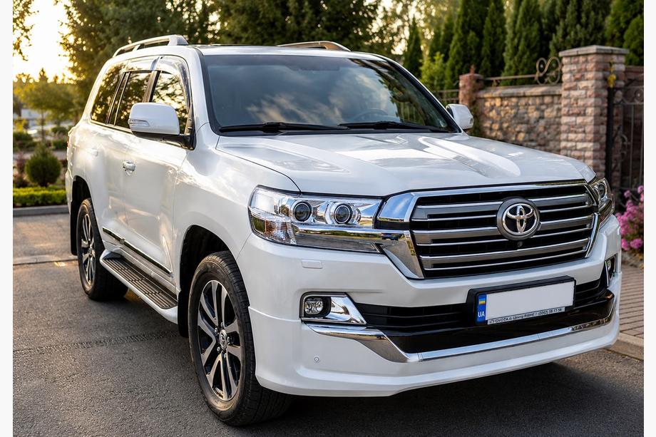 Toyota Land Cruiser 200 2007-2021 гг. Передняя накладка 2016↗ (Executive 2019) Белый Фото 4