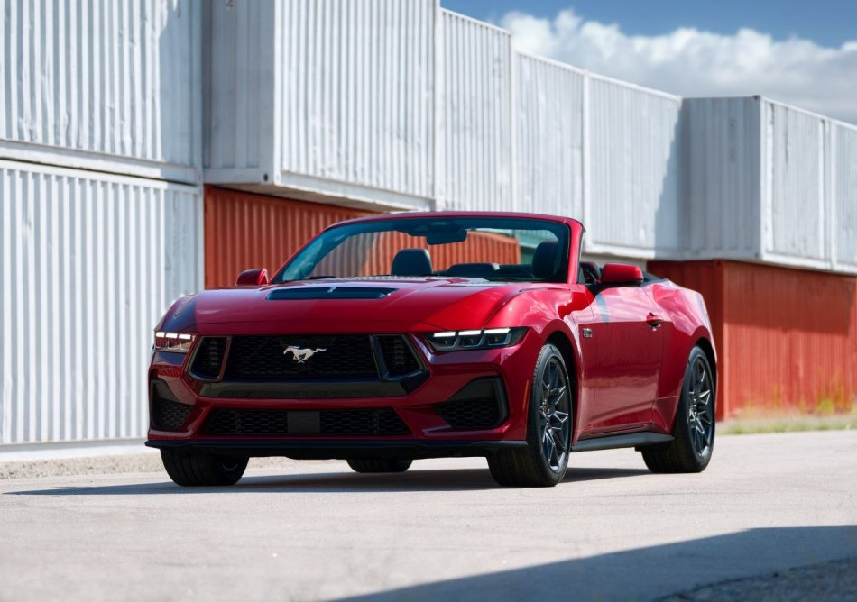 Обзор Ford Mustang Convertible седьмого поколения