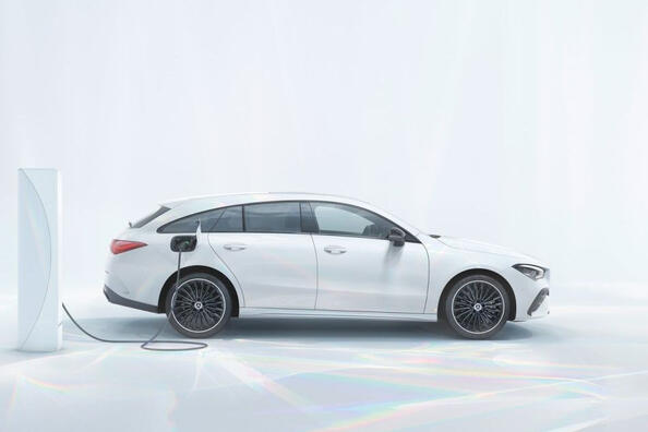 Обзор обновленного универсала Mercedes-Benz CLA Shooting Brake (X118) фото 3