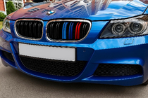 BMW 3 серия E90/E91 2005-2011 гг. Решетки радиатора M-Look (для E-90/91 2008-2011, M-Color с хромированной окантовкой) фото 1