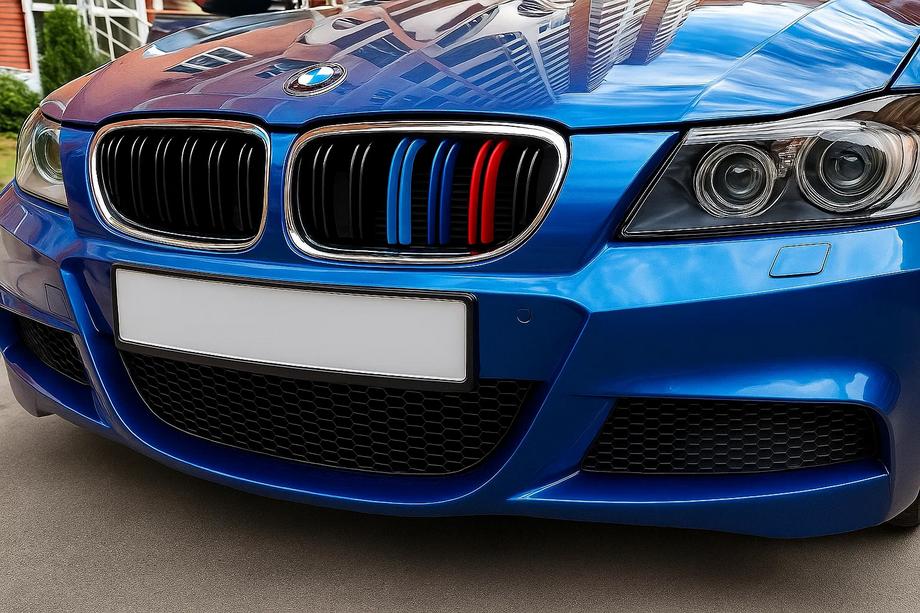 BMW 3 серия E90/E91 2005-2011 гг. Решетки радиатора M-Look (для E-90/91 2008-2011, M-Color с хромированной окантовкой) Image