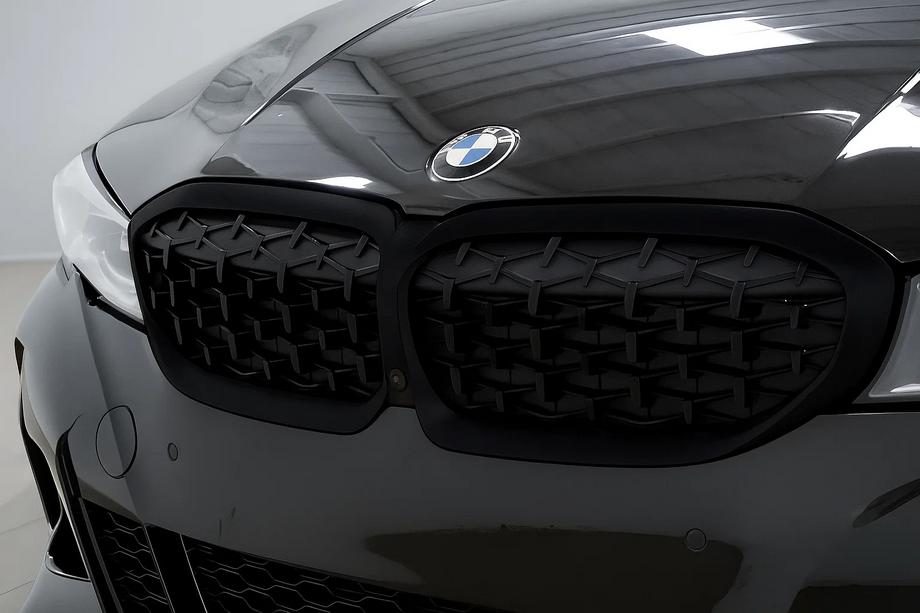 BMW 3 серия G20/G21 2018- гг. Ноздри Diamond Black (2018-2022, черная окантовка) Без места под камеру Фото 2