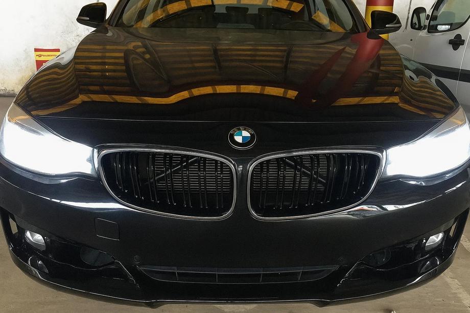 BMW 3 серия F34 2013–2020 гг. Ноздри M-Look (Черный Глянец с Хромированной Окантовкой) Image