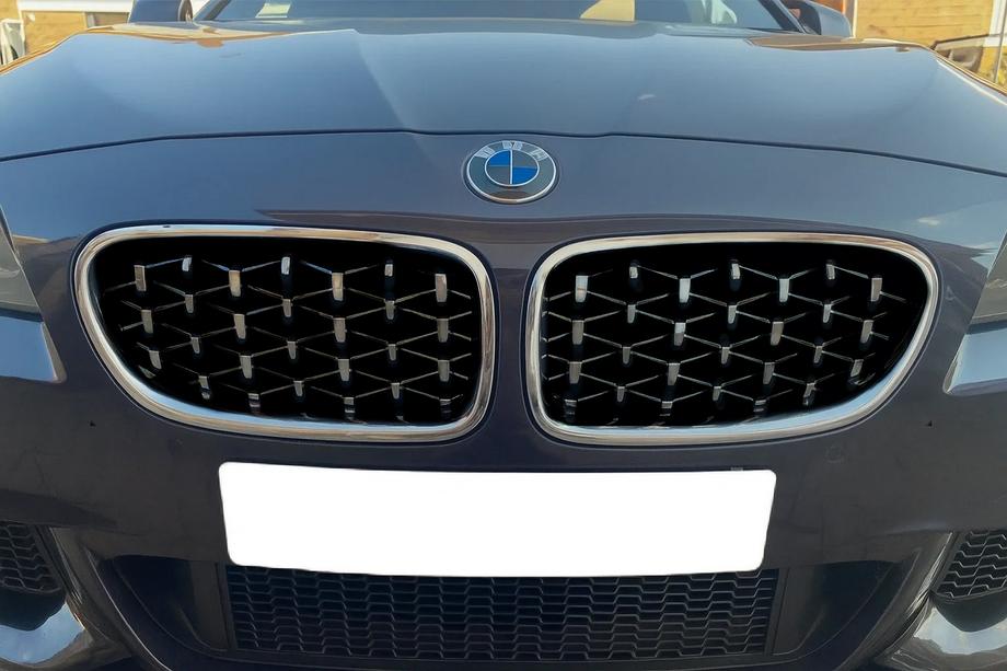 BMW 5 серия F10/F11 2010–2016 гг. Ноздри Diamond Silver (хромированная окантовка) Image