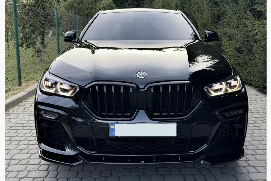 BMW X6 G06 2019–2027 гг. Ноздри 1 Полоса (2019-2022, Черный Глянец) Image