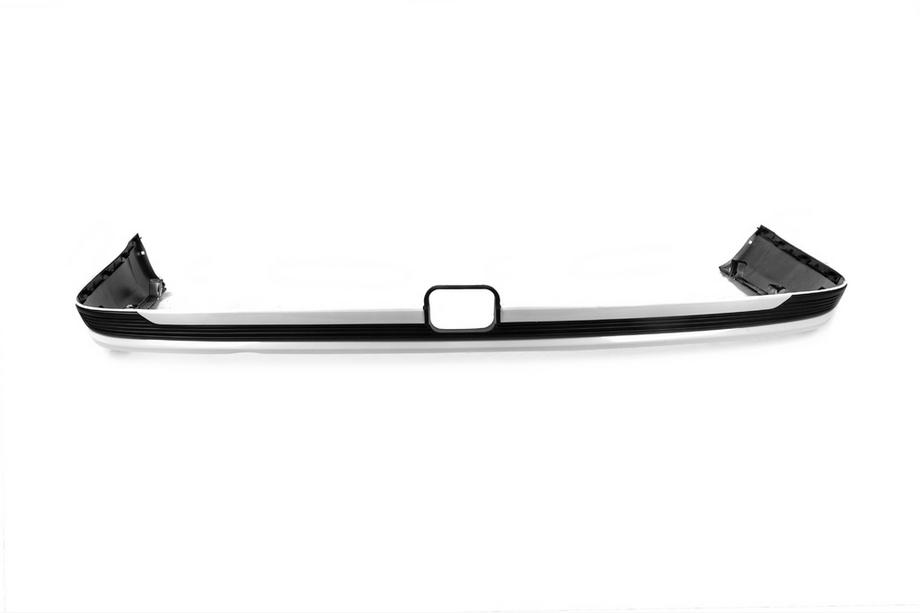 Toyota Land Cruiser 200 2007-2021 гг. Задний диффузор без хрома 2016↗ (Executive 2019/2021, под фаркоп) Белый Фото 4