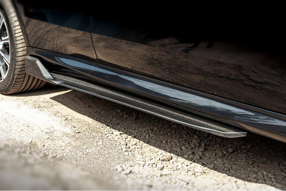BMW X5 G05 2019–2026 гг. Накладки на пороги Carbon V3 (Натуральный карбон) Image