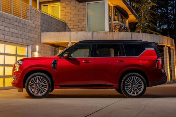 Обзор Nissan Armada 2025: Третье поколение внедорожника фото 3