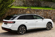 Volkswagen ID.7 Tourer: Электрический универсал для дальних поездок фото 5