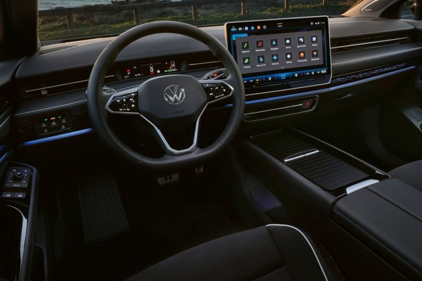 Volkswagen ID.7 Tourer: Электрический универсал для дальних поездок фото 7