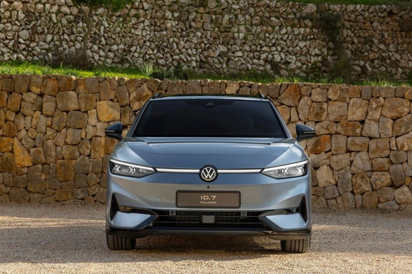 Volkswagen ID.7 Tourer: Электрический универсал для дальних поездок фото 2
