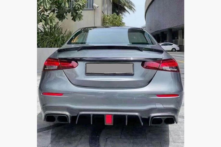 Mercedes E-class W213 2016-2023 гг. Спойлер V7 (Карбон) Image