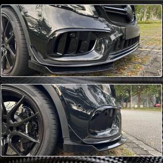 Карбоновые флапсы на передний бампер (для GLA45 AMG 2017-2020) фото 3