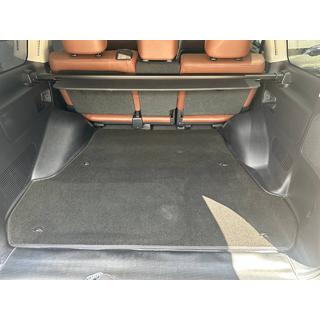 Текстильный коврик в багажник Premium V-1 (5 мест, черный) Toyota Land Cruiser 200 2007-2021 гг. фото 1
