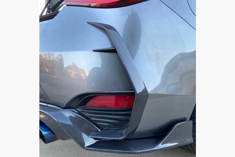 Infiniti Q50/Q60 2013-2024 гг. Накладки на задний бампер (для Q60 2016-2022, Карбон) Фото 4
