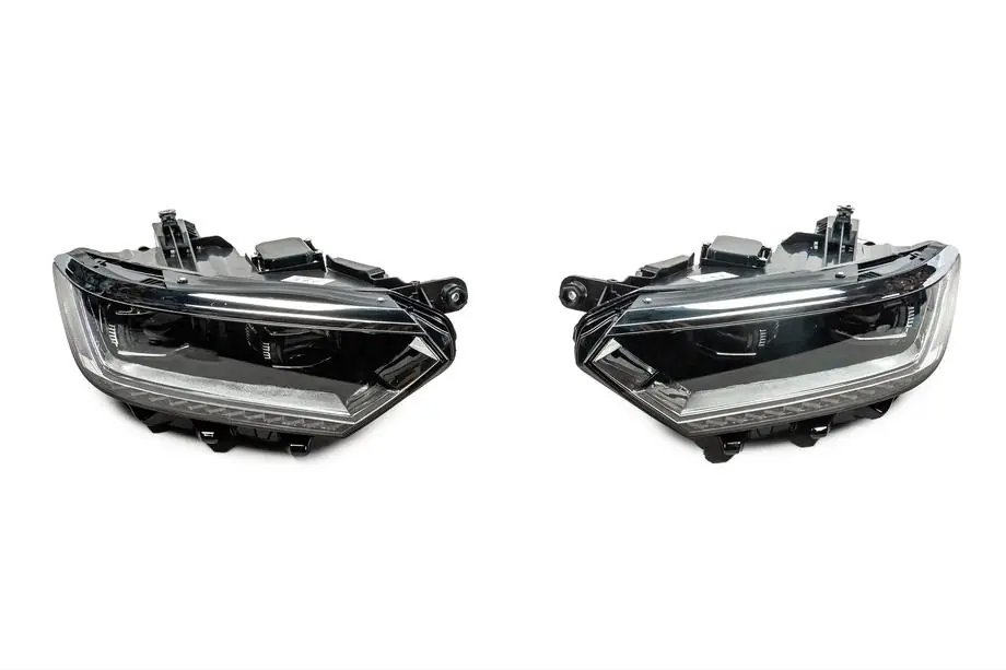 Volkswagen Passat B8 2015-2023 гг. Передние фары Full LED (для EU, 2015-2019, 2 шт.) Фото 1