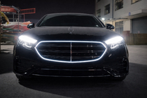Mercedes E-class W214 2023- гг. Передняя решетка в стиле W223 AMG-Line с LED фото 1