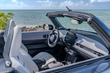 Обзор Mini Cabrio: Открытое наслаждение в городском стиле фото 5
