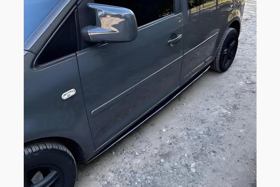 Volkswagen Caddy 2010-2015 гг. Боковые Пороги Performance (черные) Image