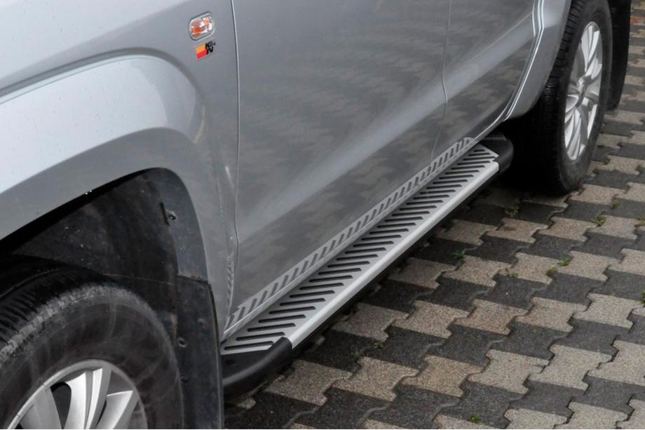 Volkswagen Amarok 2010-2022 гг. Боковые пороги Line (2 шт., алюминий) Image