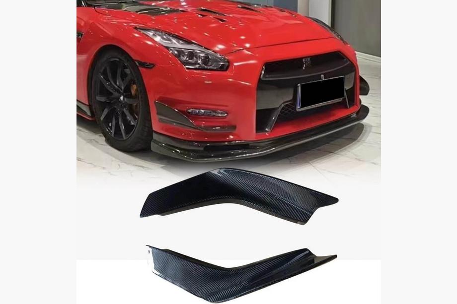 Nissan GT-R 2008-2025 гг. Накладки на Передний Бампер Карбон (2009-2015) Image
