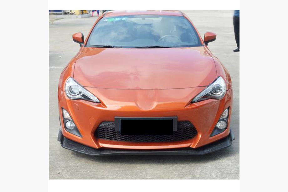 Toyota GT86 2011- гг. Накладка на Передний Бампер Lip V3 (Карбон) Фото 2