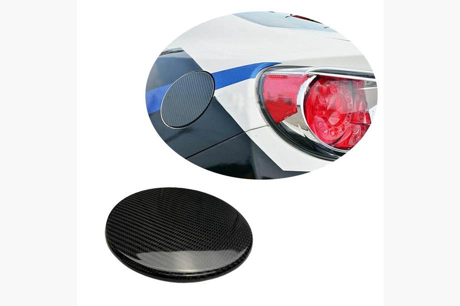 Subaru BRZ 2012-2021 гг. Накладка на лючок бензобака Карбон Фото 1