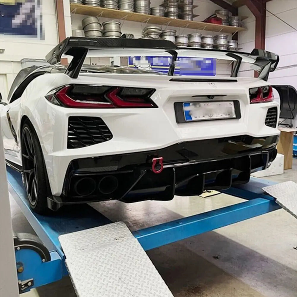 Накладка на задний бампер (2019-2022, Карбон) Chevrolet Corvette C8 2019- гг. фото 2
