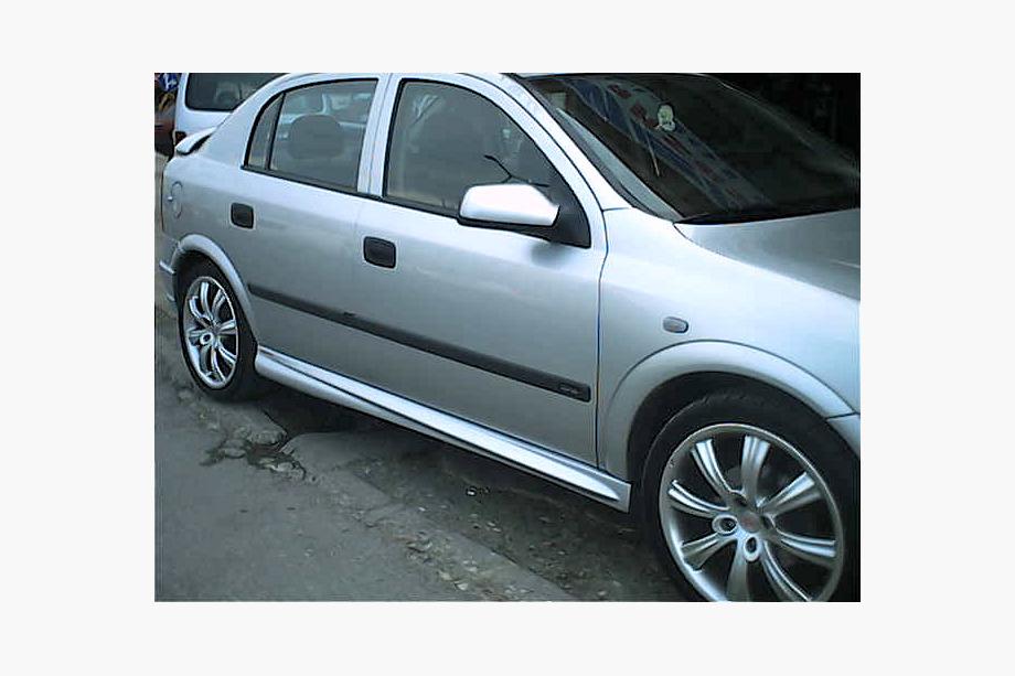 Opel Astra G classic 1998-2012 гг. Боковые пороги HB (под покраску) Image