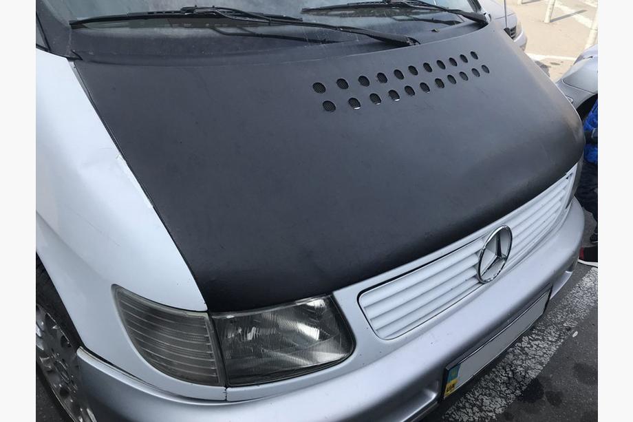 Mercedes Vito W638 1996-2003 гг. Чехол капота (кожзаменитель) Image