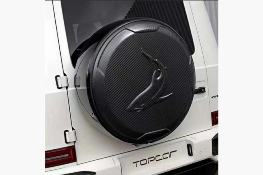 Mercedes G class W463 1990-2018 гг. Накладка на запасное колесо Topcar-Style (Карбон) Image