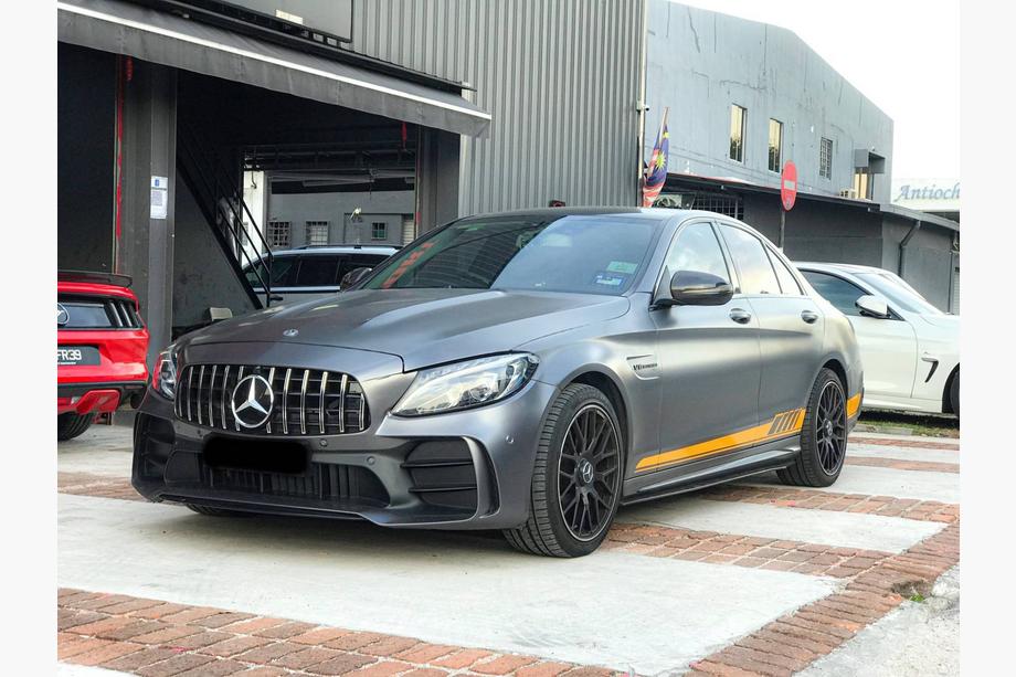 Mercedes C-class W205 2014-2021 гг. Комплект обвеса с задним диффузором (дизайн Black Mamba C63GT) Image