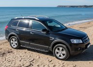 Chevrolet Captiva 2006-2019 гг. Боковые Подножки RedLine Black (2 шт., Алюминий) фото 2