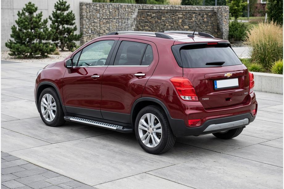 Chevrolet Trax 2012-2023 гг. Боковые Подножки Line (2 шт., Алюминий) Image