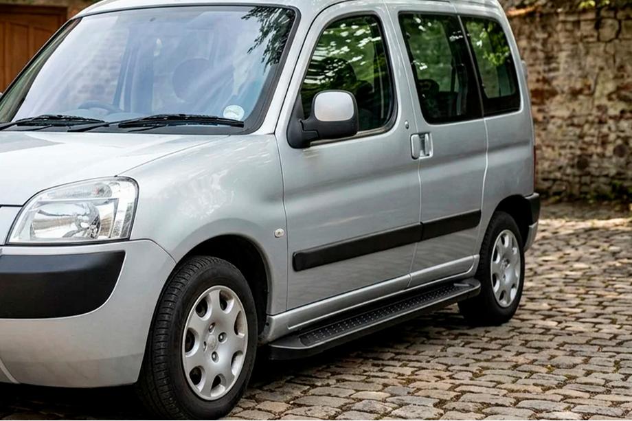 Peugeot Partner 1996-2008 гг. Боковые Подножки Allmond Black (2 шт., Алюминий) Image