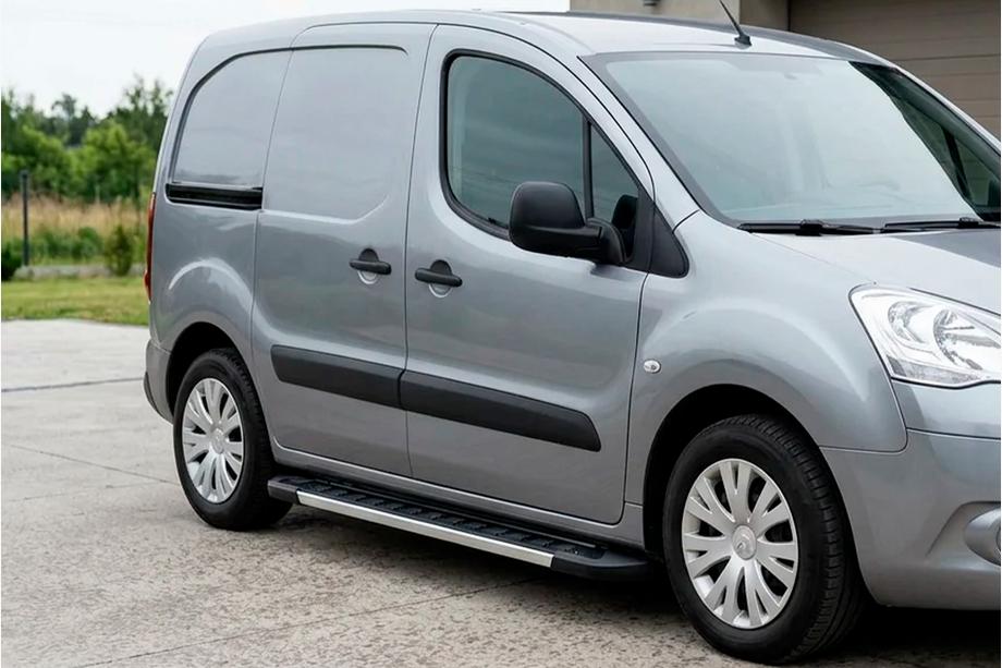 Peugeot Partner Tepee 2008-2018 гг. Боковые пороги RedLine V1 (2 шт., алюминий) Image