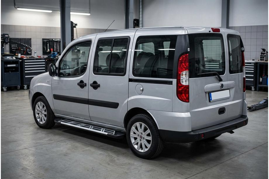 Fiat Doblo I 2005-2010 гг. Боковые Подножки Sunrise (2 шт., Алюминий) Image