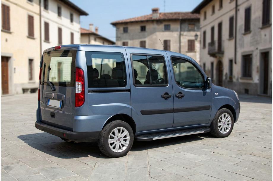 Fiat Doblo I 2005-2010 гг. Боковые Подножки Duru (2 шт., Алюминий) Image