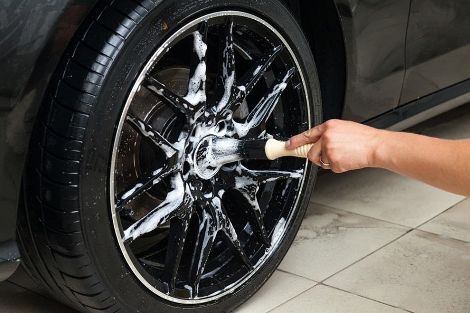 Как продлить жизнь колесным дискам автомобиля?