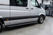 Mercedes Sprinter W906 2006–2018 гг. Боковые пороги Bosphorus Black (2 шт., алюминий) фото 1