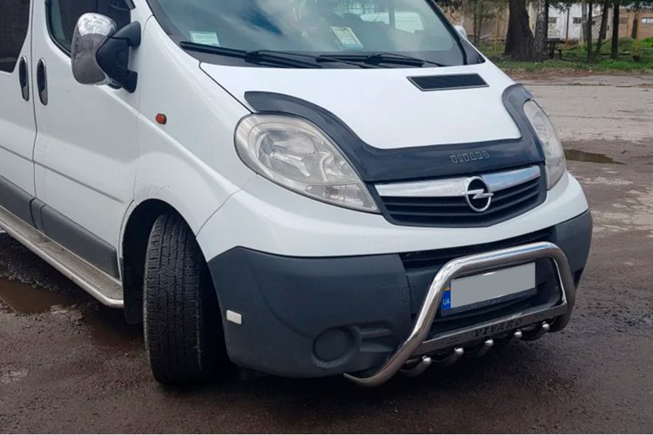 Opel Vivaro 2001–2015 гг. Кенгурятник WT003-4 (нержавейка) Без надписи Image