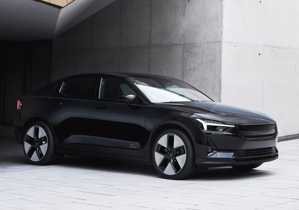 Обзор обновленного Polestar 2: Электромобиль нового уровня