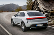 Porsche Macan Turbo Electric 2024: Мощь и стиль в электромобиле фото 4