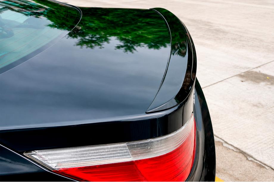 BMW 5 серия E60/E61 2003-2010 гг. Спойлер M5-Style (Черный Глянец) Image