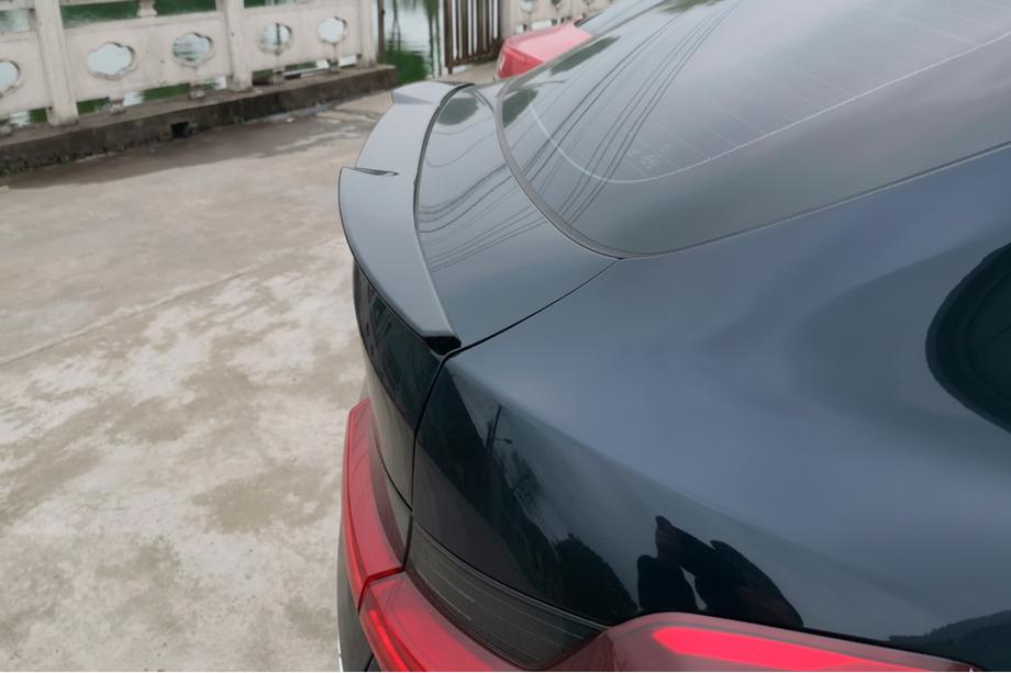 BMW X4 G02 2018- гг. Спойлер M4-Style (Черный Глянец) Image