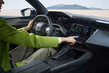 Обзор Peugeot 408: Европейский кросс-хэтч с ярким стилем фото 5