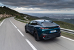 Обзор Peugeot 408: Европейский кросс-хэтч с ярким стилем фото 3