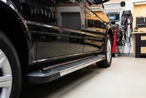Mercedes Viano 2004-2014 гг. Боковые пороги RedLine V1 (2 шт., алюминий) фото 1